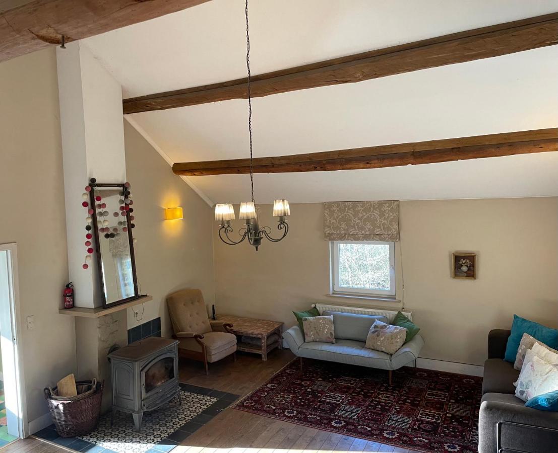 Maison d'hôtes La Bruyere du Coq Stables à Sart-Dames-Avelines Extérieur photo